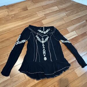 Free People Black Embroidered Boho Long Sleeve Blouse Size Medium